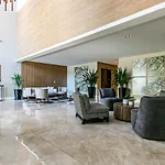 Lindo apto com varanda e churrasq próx UFSC CAF401